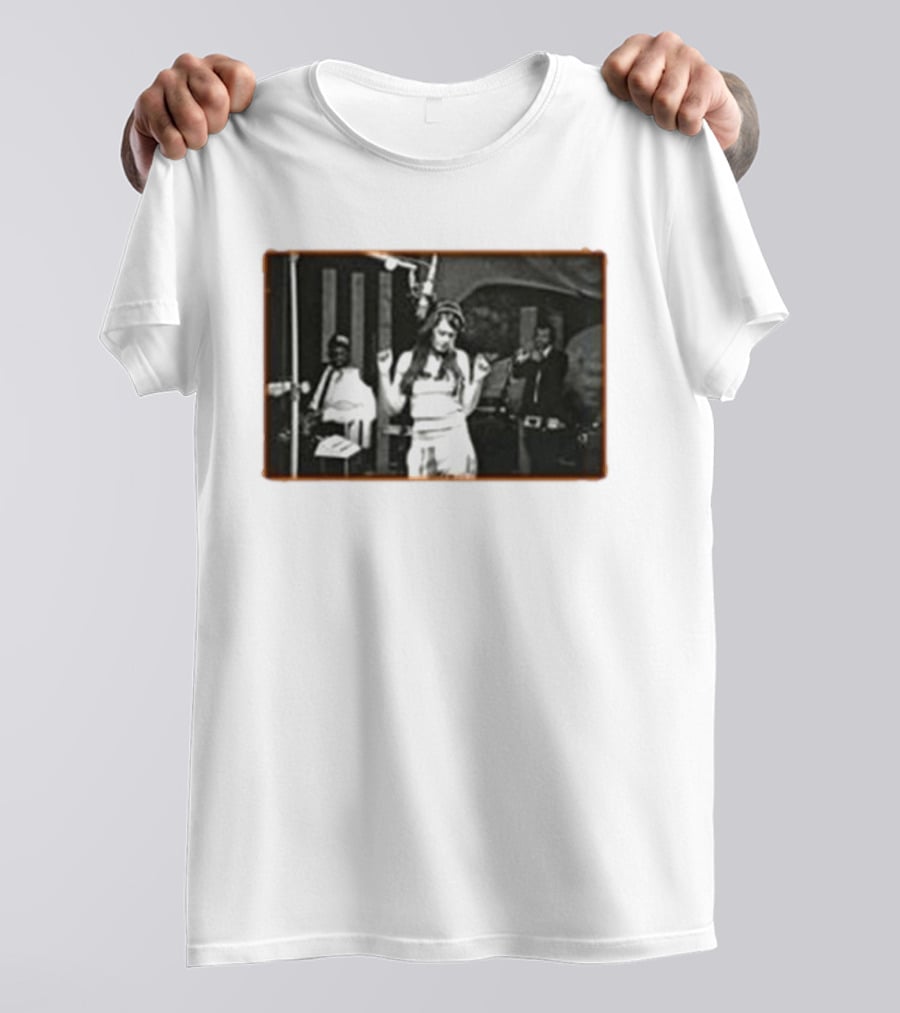 Sienna Spiro Visitor Studio Retro Black And White Music Scene T-Shirt