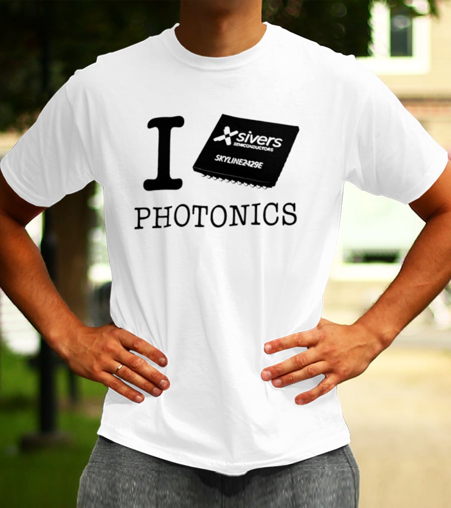 I Love Photonics Sivers Semiconductors Skyline2429E Chip T-Shirt