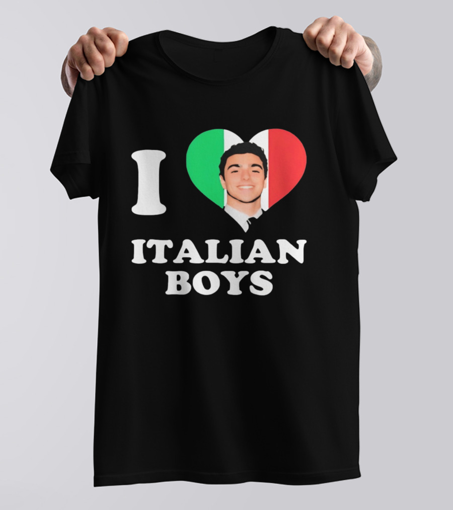 I Love Italian Boys Luigi Mangione Heart Flag T-Shirt