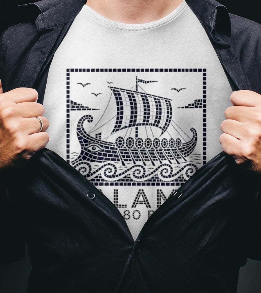 Salamis 480 BC Greek Trireme Ancient Naval Battle Scene T-Shirt