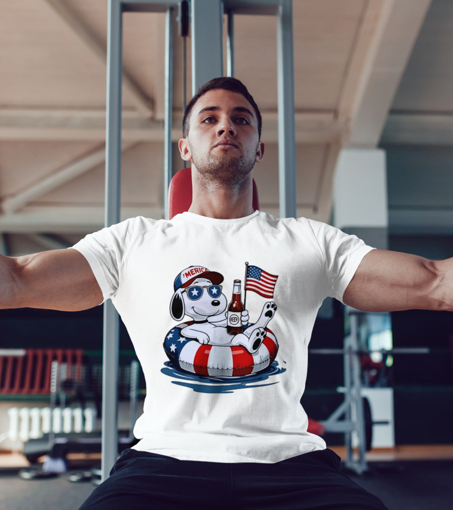 Snoopy Patriotic American Flag Beer Floaty Relaxing T-Shirt