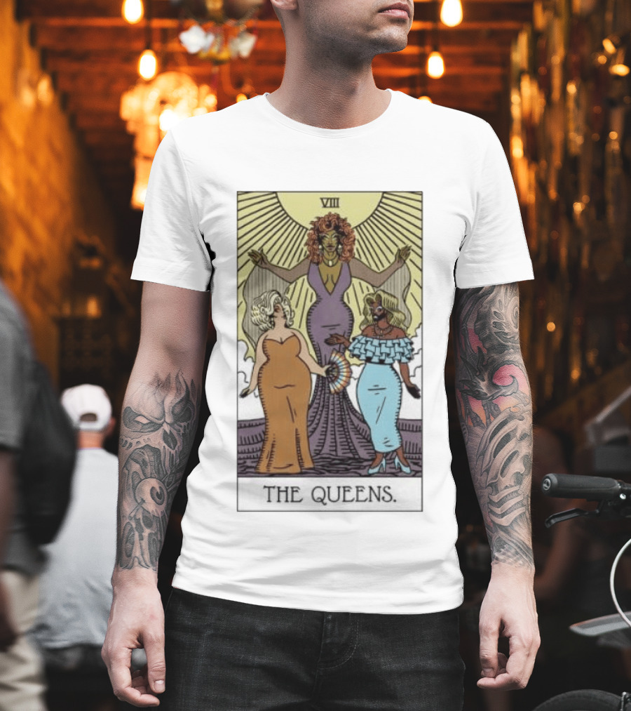 The Queens VIII Tarot Card Empowerment And Elegance T-Shirt