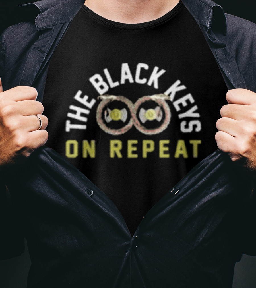 The Black Keys On Repeat Tour 2023 Snake Vinyl Record Infinity T-Shirt