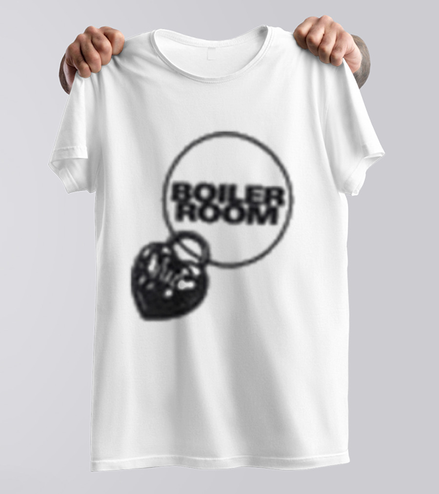 Paris Lovers Boiler Room Heart Lock T-Shirt