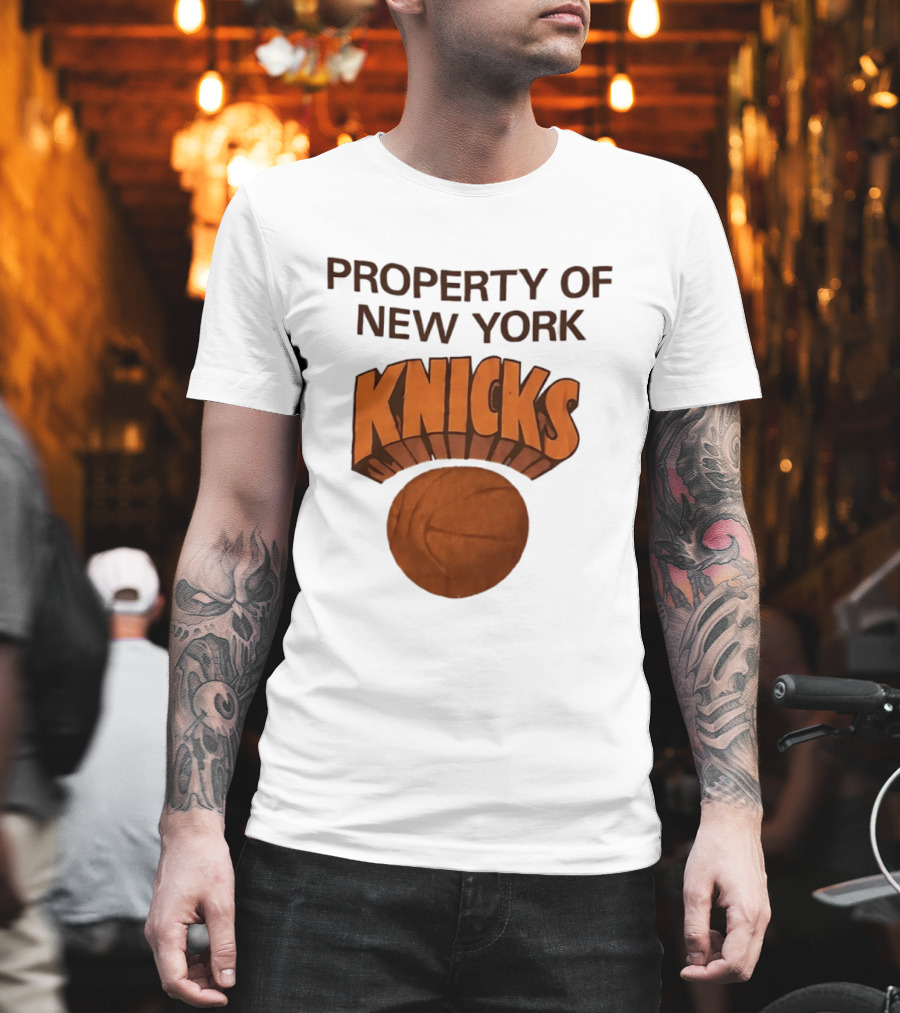 New York Knicks Basketball Property T-Shirt