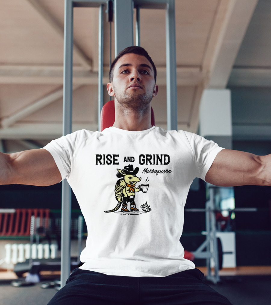 Rise And Grind Armadillo Cowboy Coffee Mitiagueta T-Shirt