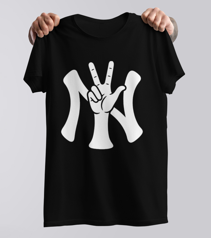 New York Yankees Peace Victory North Star Midwest Yankees Fan T-Shirt