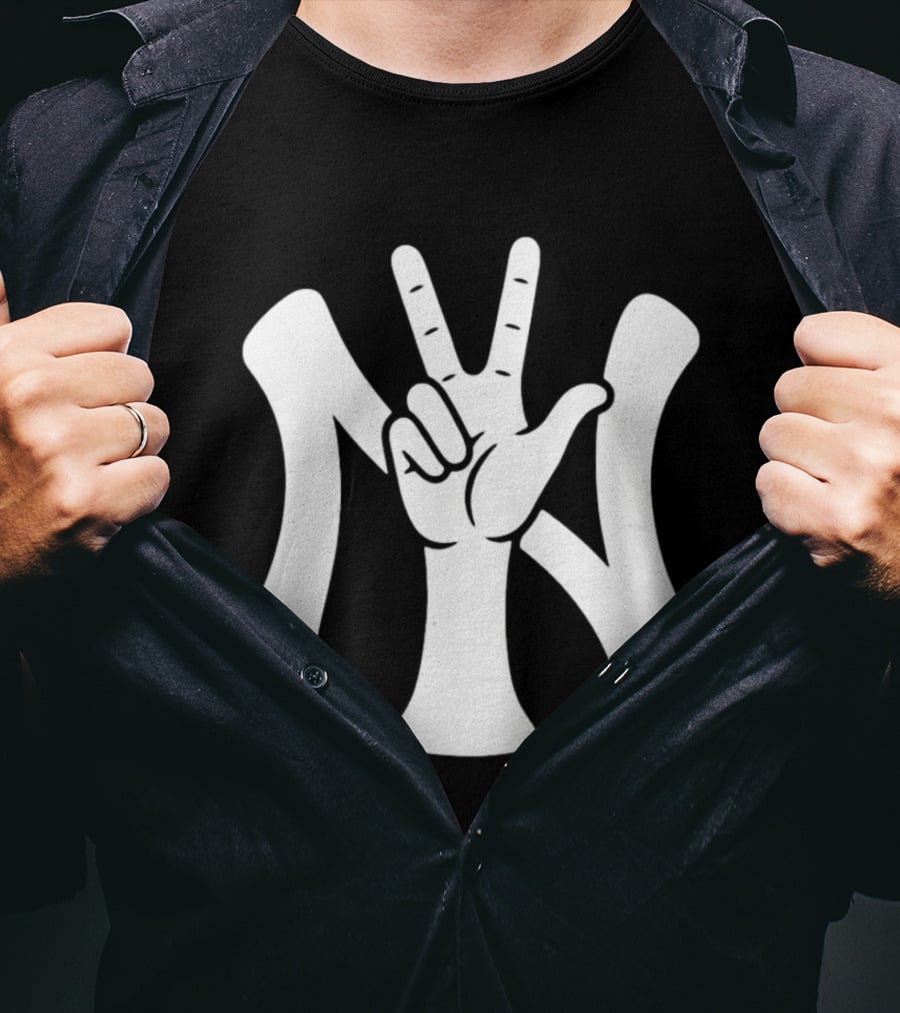 New York Yankees MLB Street Peace Hand Symbol 2026 T-Shirt