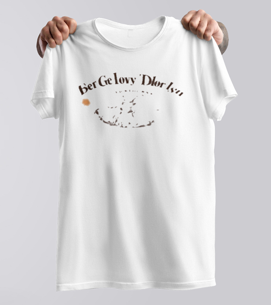 Ber Ge Iovy Dlor Isu Distressed Style Football T-Shirt