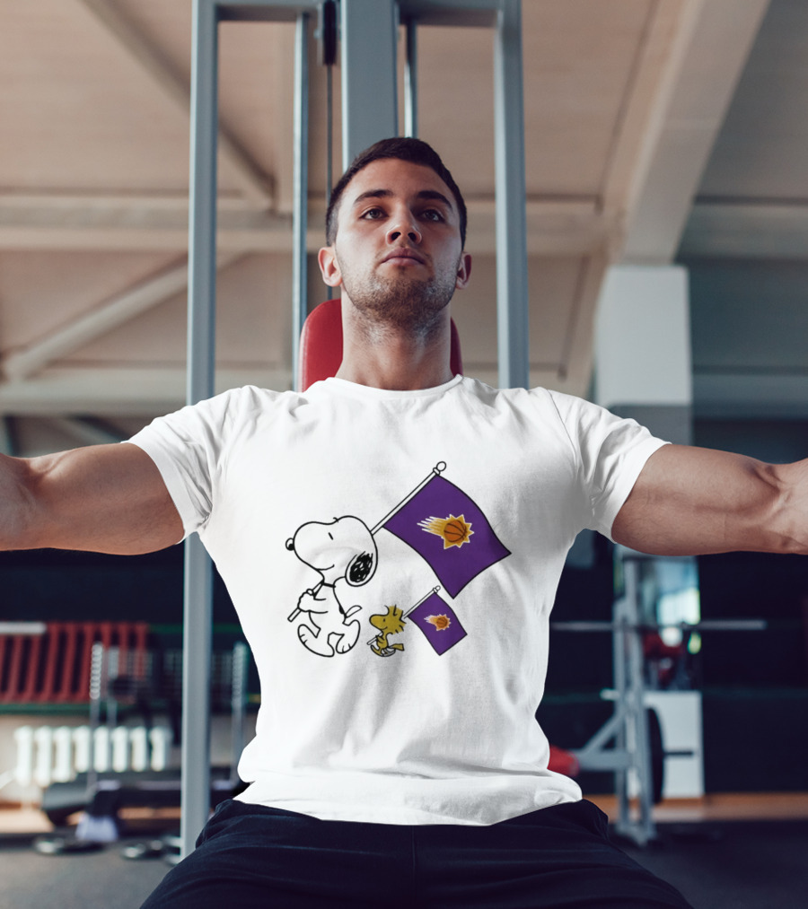 Phoenix Suns Snoopy Woodstock Holding Basketball Flag T-Shirt