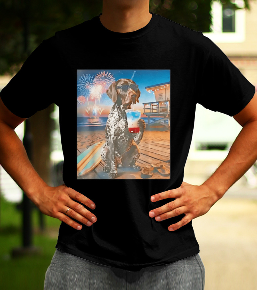 German Shorthaired Pointer Fourth Of July Fireworks Beach Party Surfboard Scene T-Shirt