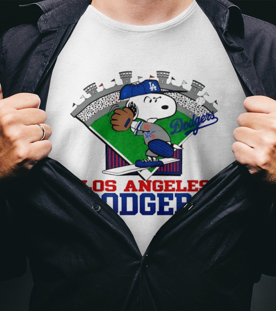 Los Angeles Dodgers Snoopy Peanuts Baseball Swing Stadium T-Shirt