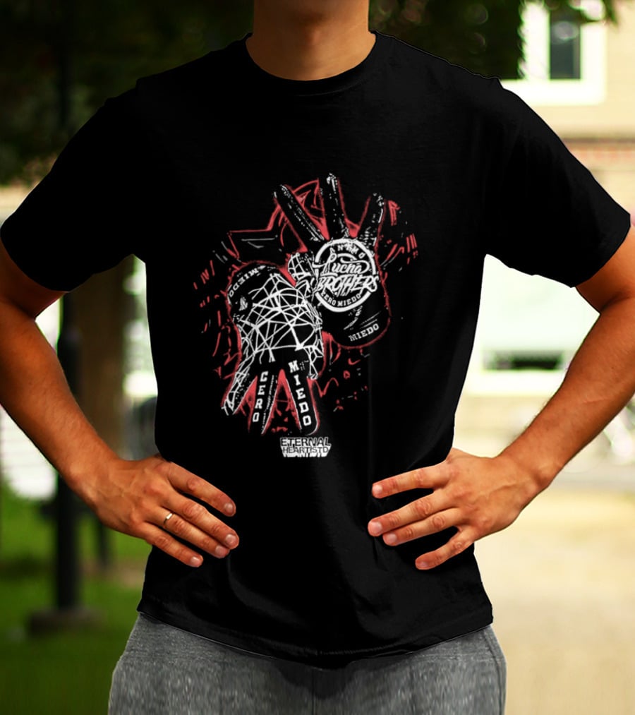 Animo Lucha Brothers Cero Miedo Wrestling Hand Gesture T-Shirt