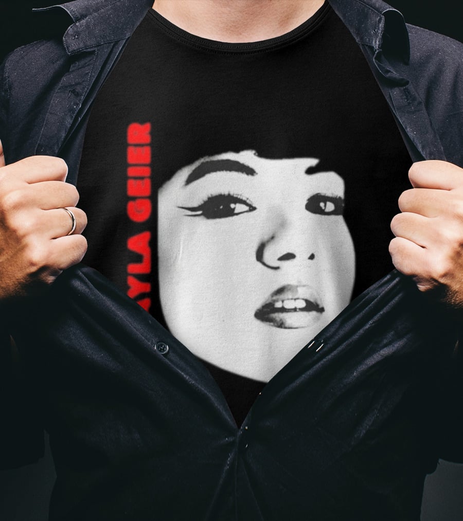 Mikayla Geier Photography Merchandise For Supporters T-Shirt