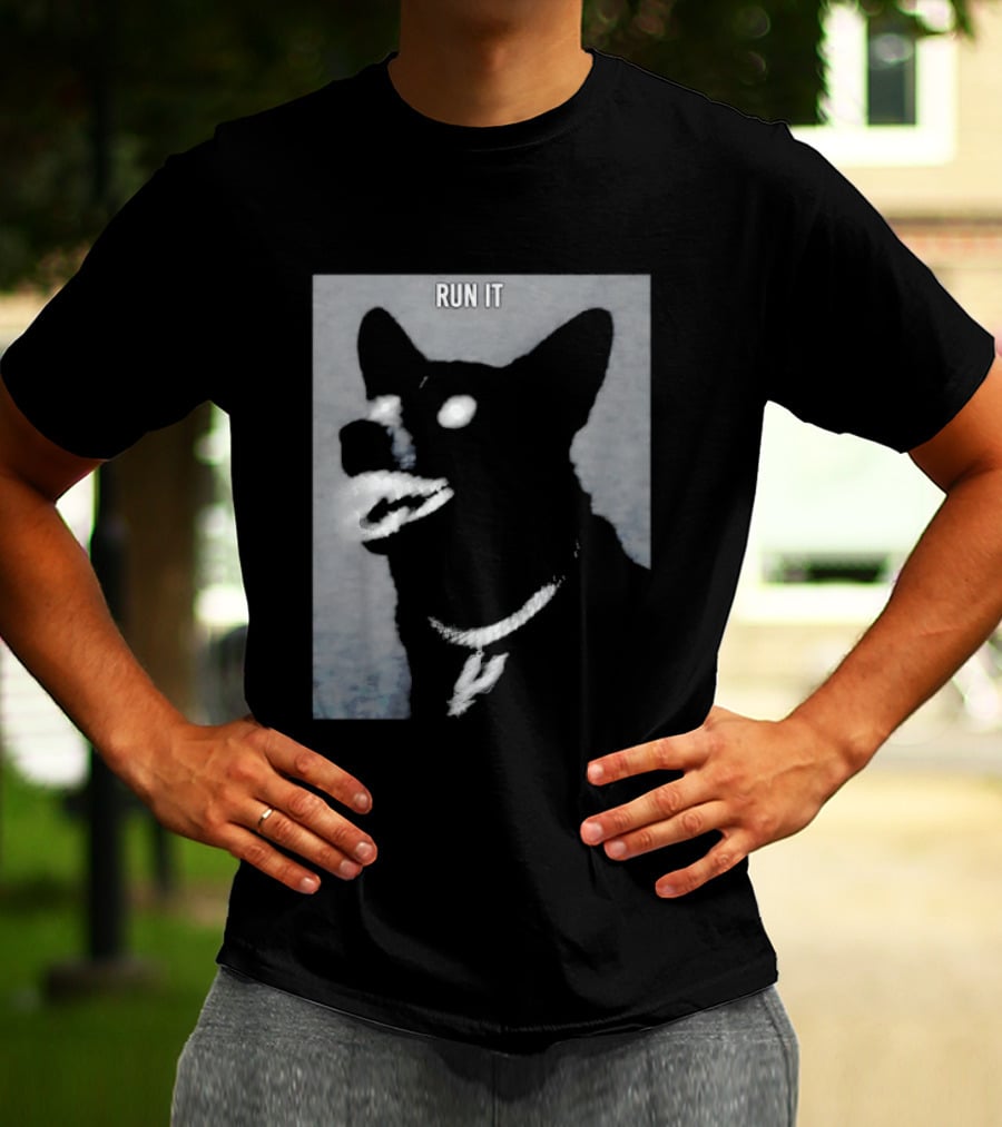 Run It Black Dog Diamond Grill Spurs Pendant T-Shirt