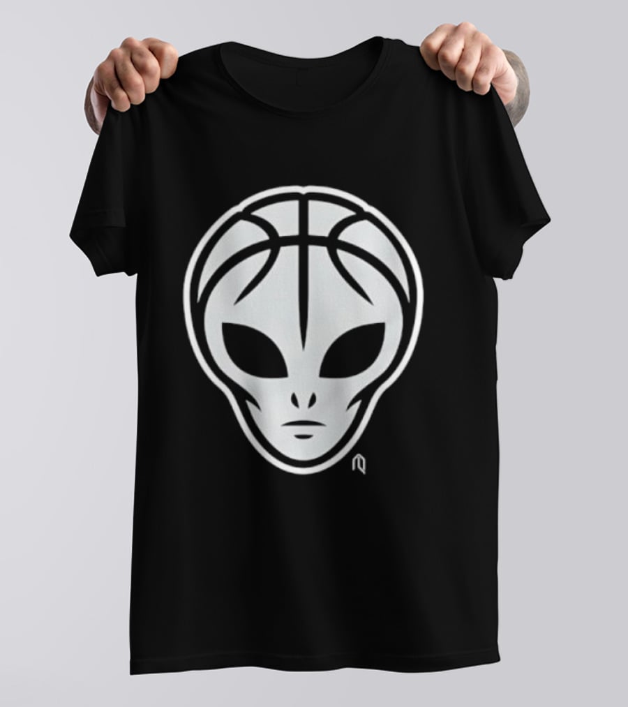 San Antonio Spurs Wemby Basketball Alien Face T-Shirt