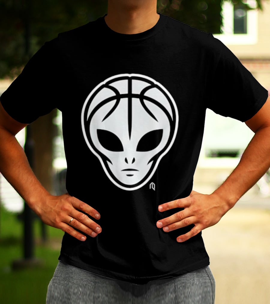 San Antonio Spurs Wemby Basketball Alien Face T-Shirt