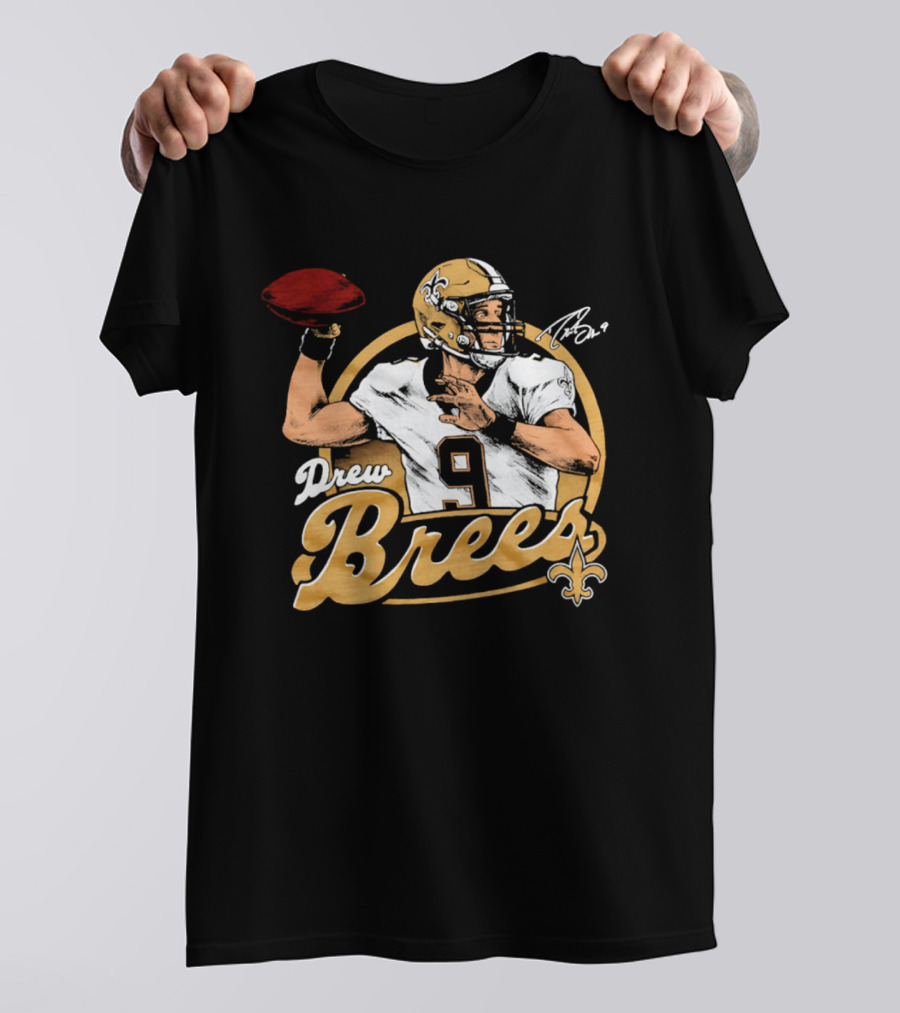 Drew Brees New Orleans Saints Quarterback Number 9 Classic Sports Fan Collector's Item T-Shirt
