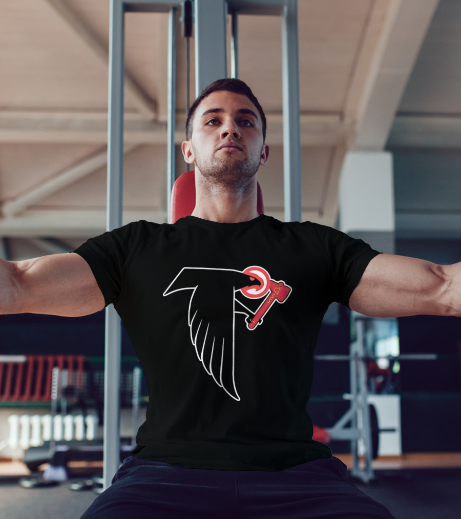 Atlanta Falcons Bird Holding Tomahawk Axe T-Shirt