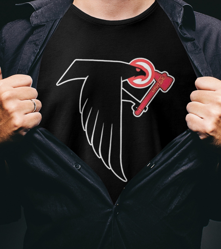 Atlanta Falcons Bird Holding Tomahawk Axe T-Shirt