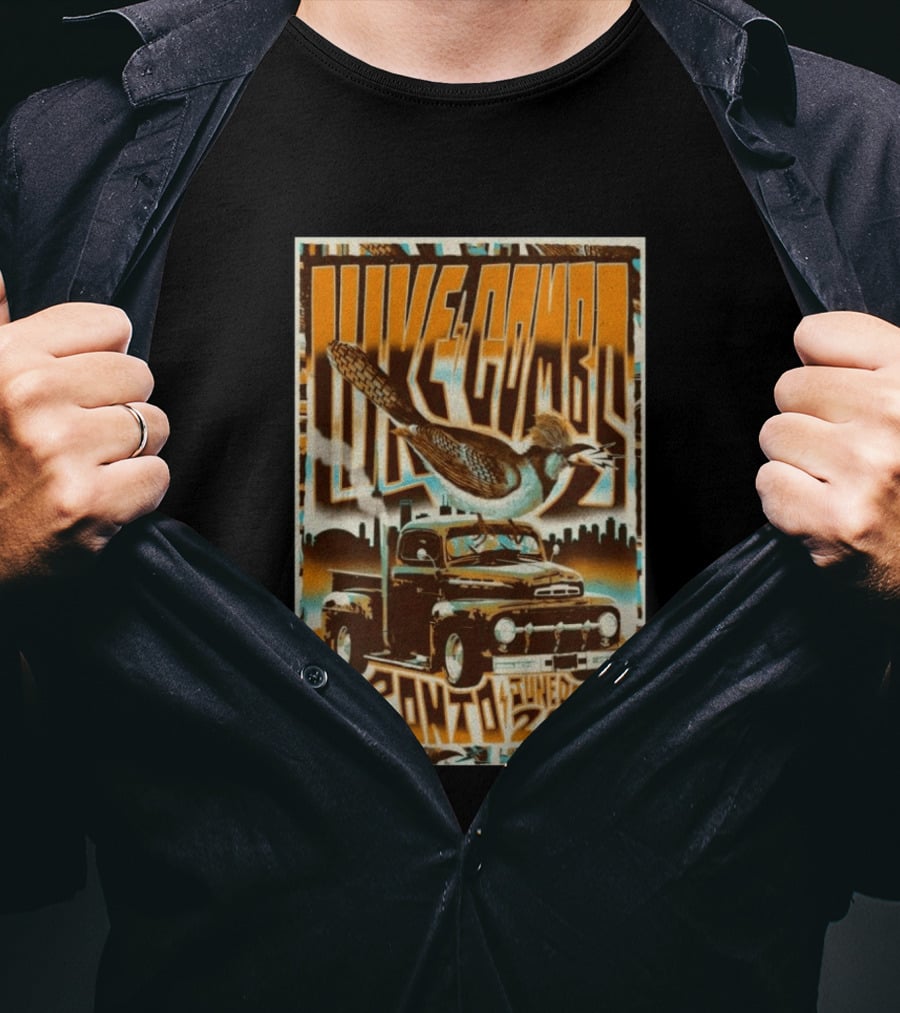 Luke Combs 2026 Tour Toronto June 5 6 Truck And Bird Skyline T-Shirt