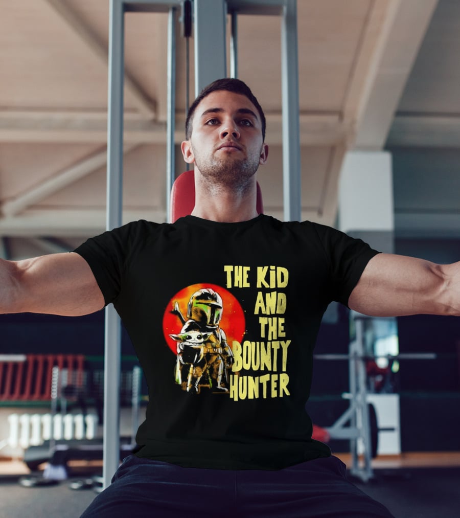 The Kid And The Bounty Hunter Grogu Din Djarin Star Wars Mandalorian Red Circle T-Shirt