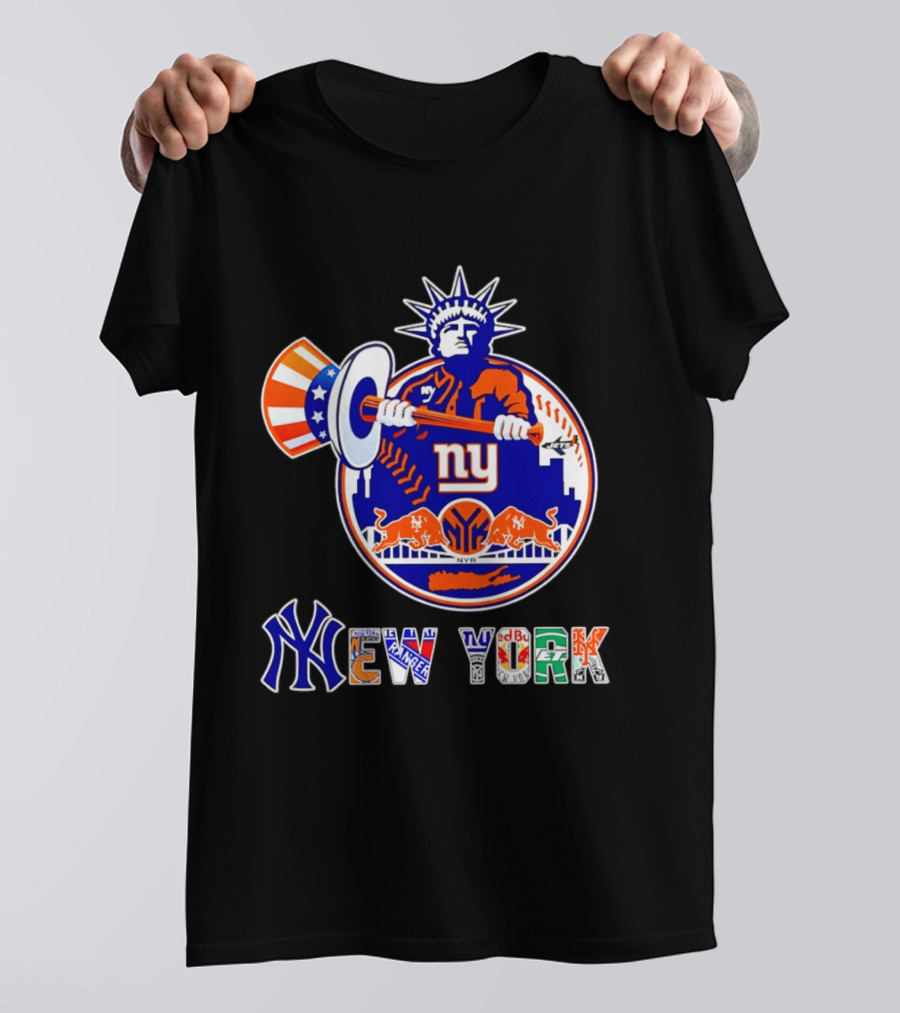 NY Yankees Mets Knicks Rangers Giants Statue Of Liberty New York Sports T-Shirt