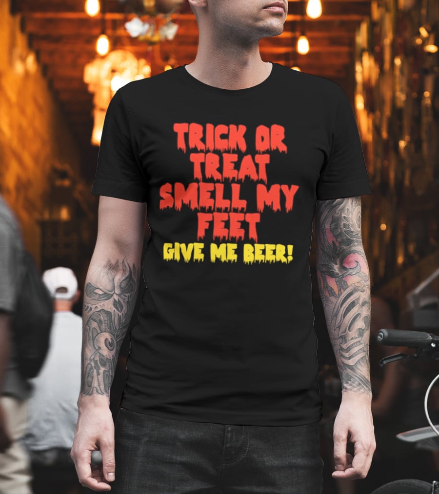 Trick Or Treat Smell My Feet Give Me Beer Dimebag Darrell Halloween Fun T-Shirt