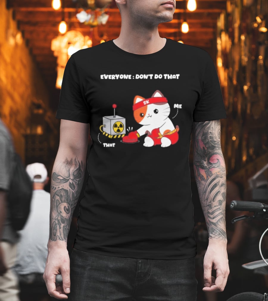 Cute Cat SK Headband Boxing Gloves Pressing Nuclear Button Don't Do That T-Shirt