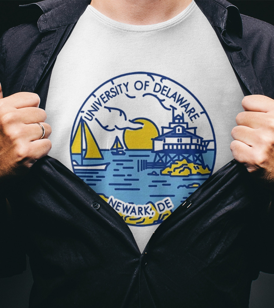 University Of Delaware Newark DE Scenic Coastal Sunset T-Shirt