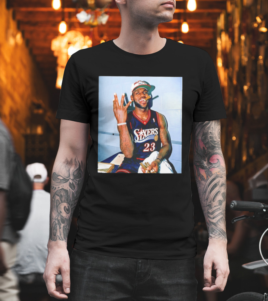 Philadelphia 76ers LeBron James 23 Cigar Photo T-Shirt