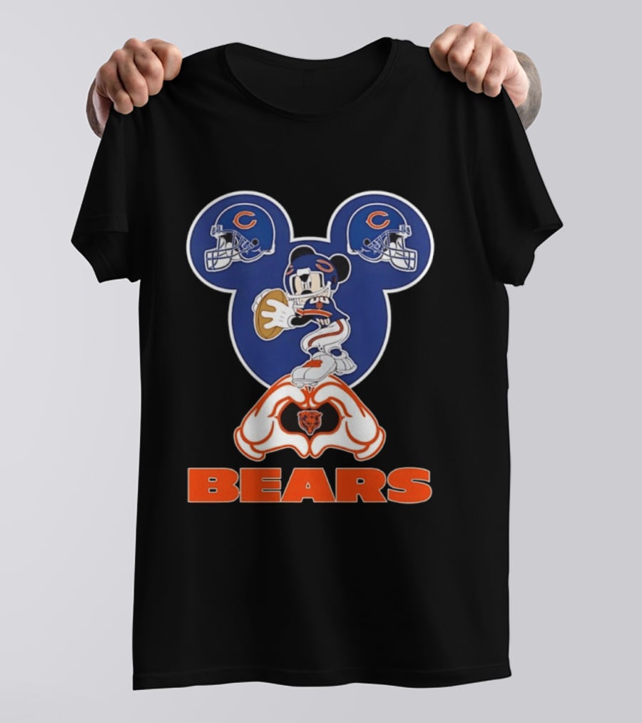 Mickey Mouse Chicago Bears Football Collaboration Bears T-Shirt