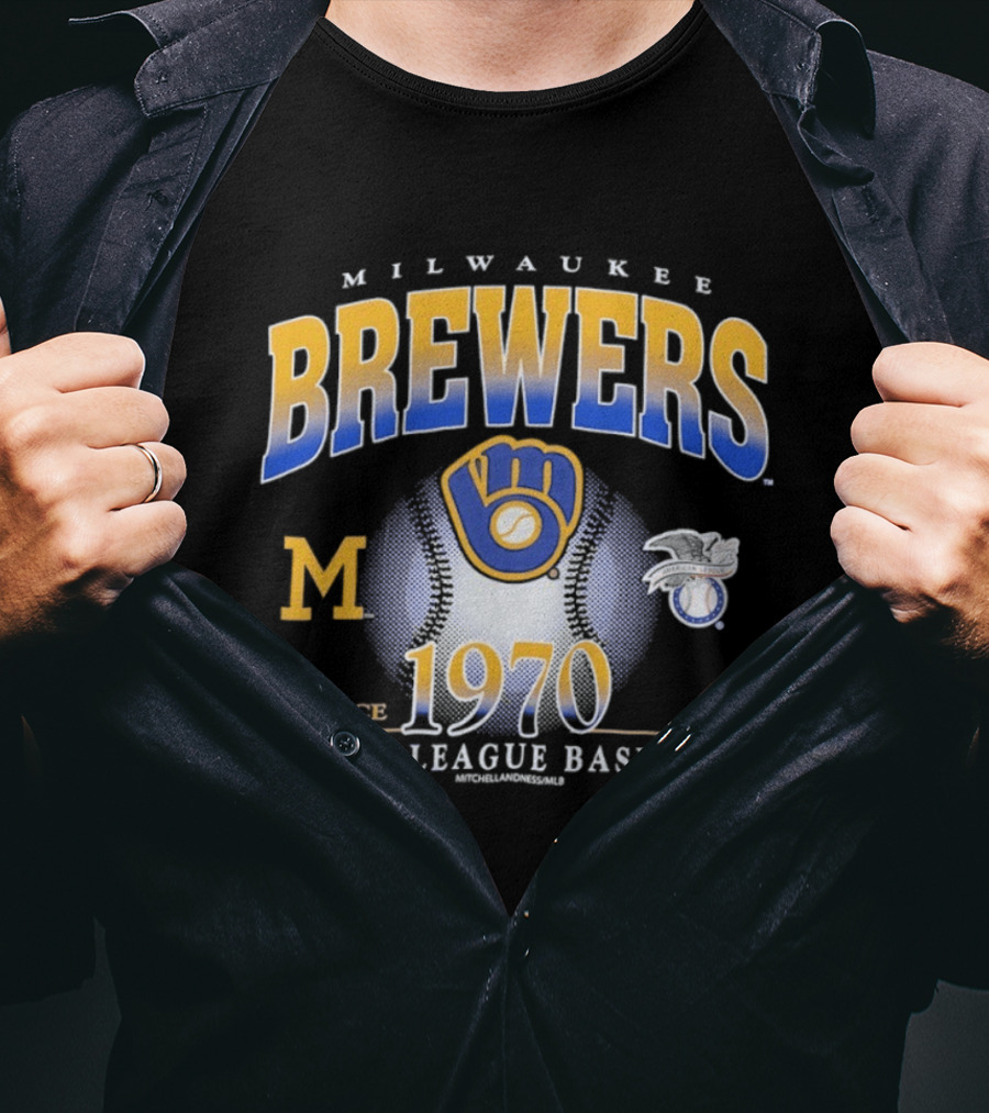 Milwaukee Brewers 1970 Major League Baseball M T-Shirt