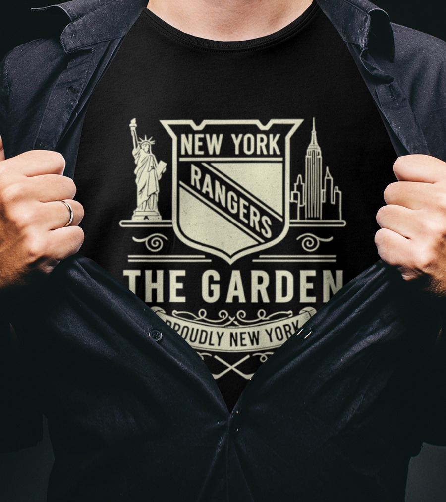 New York Rangers The Garden Proudly New York Statue Empire Building T-Shirt