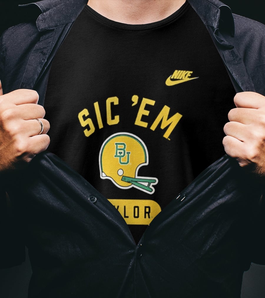 Nike Sic 'Em Baylor Football Helmet BU T-Shirt