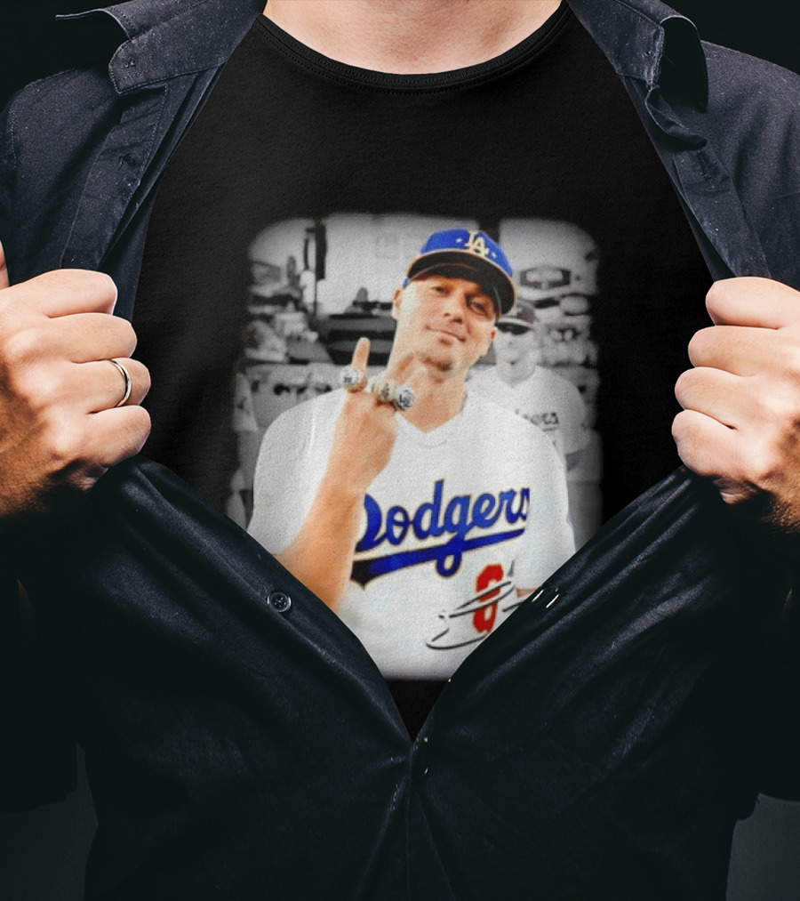 Kike Hernandez Los Angeles Dodgers MLB Number 14 Autographed Photo T-Shirt