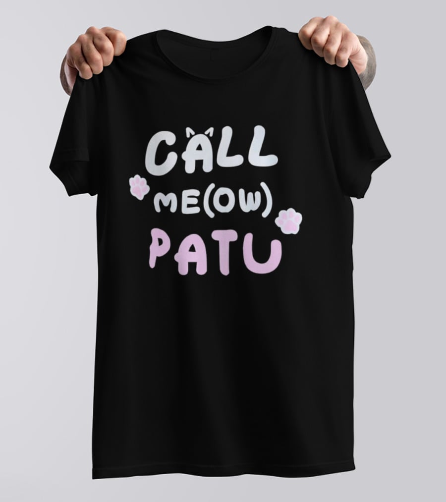 CALL ME(OW) PATU Cat Paw Prints T-Shirt
