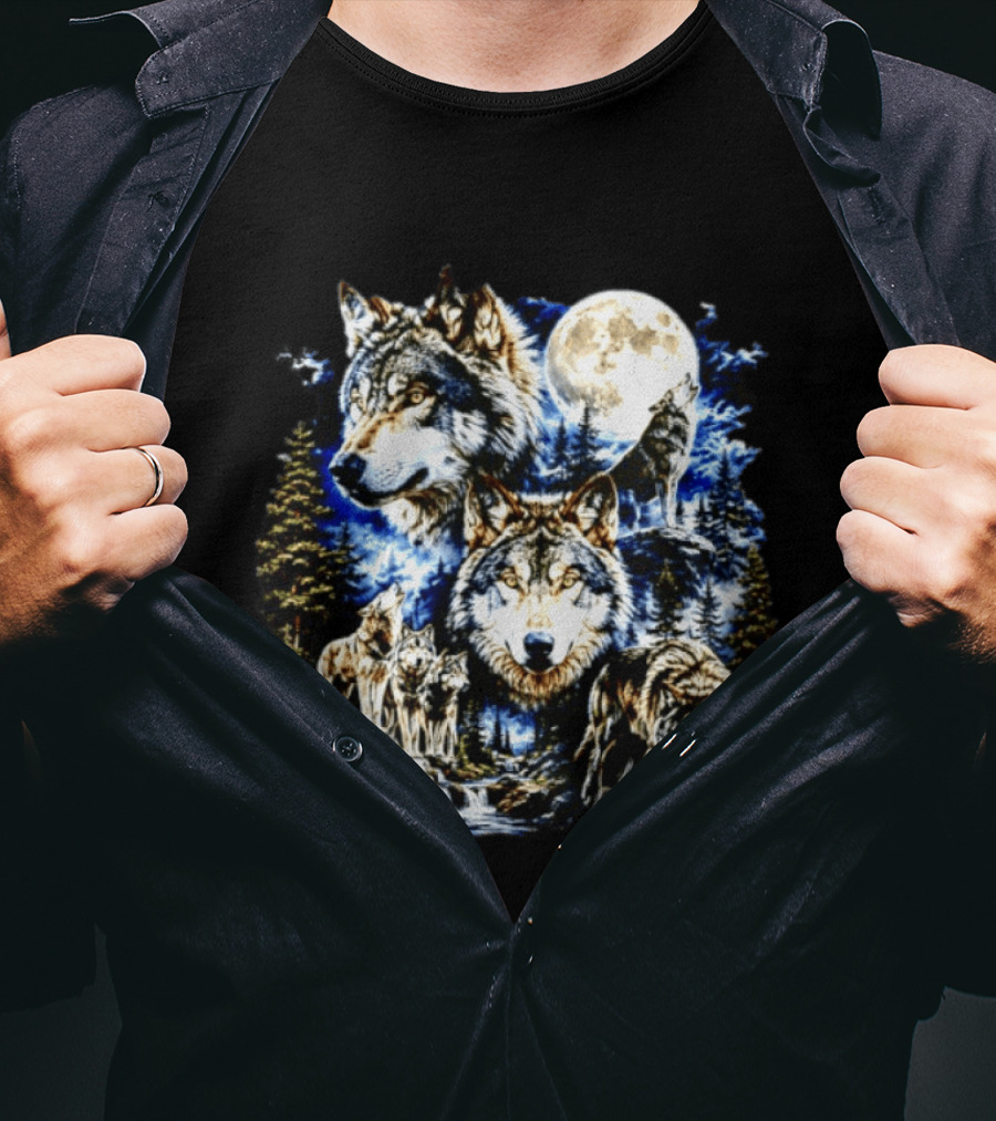 MS Studio Wolf Pack Full Moon Forest Wilderness Nature T-Shirt