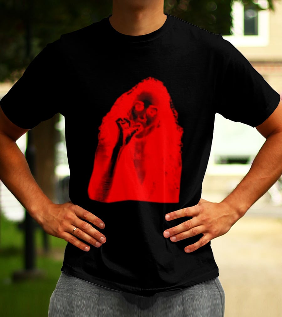 Carrie Smoking Stephen King Horror Movie T-Shirt
