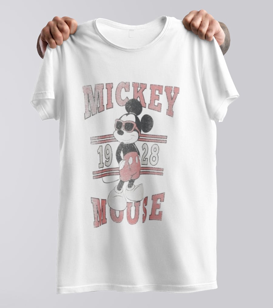 Mickey Mouse 1928 Vintage Red Sunglasses T-Shirt