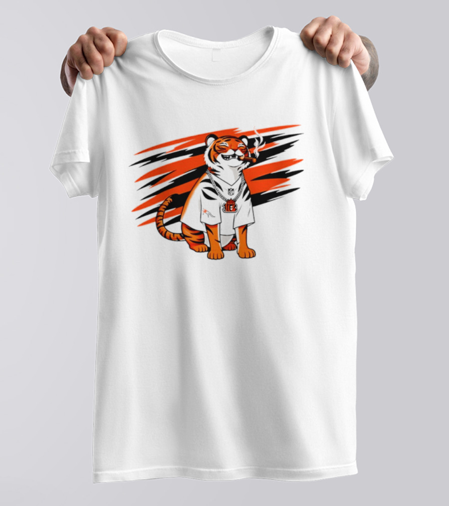 Cincinnati Bengals Tiger With Cigar And KGM Chain T-Shirt