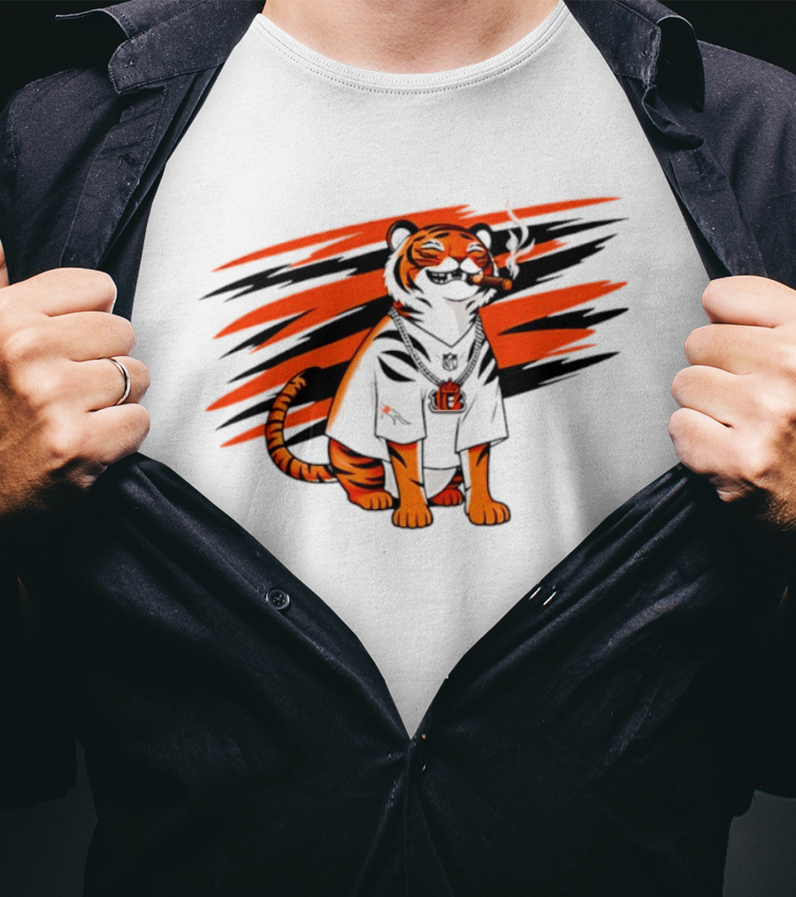 Cincinnati Bengals Tiger With Cigar And KGM Chain T-Shirt