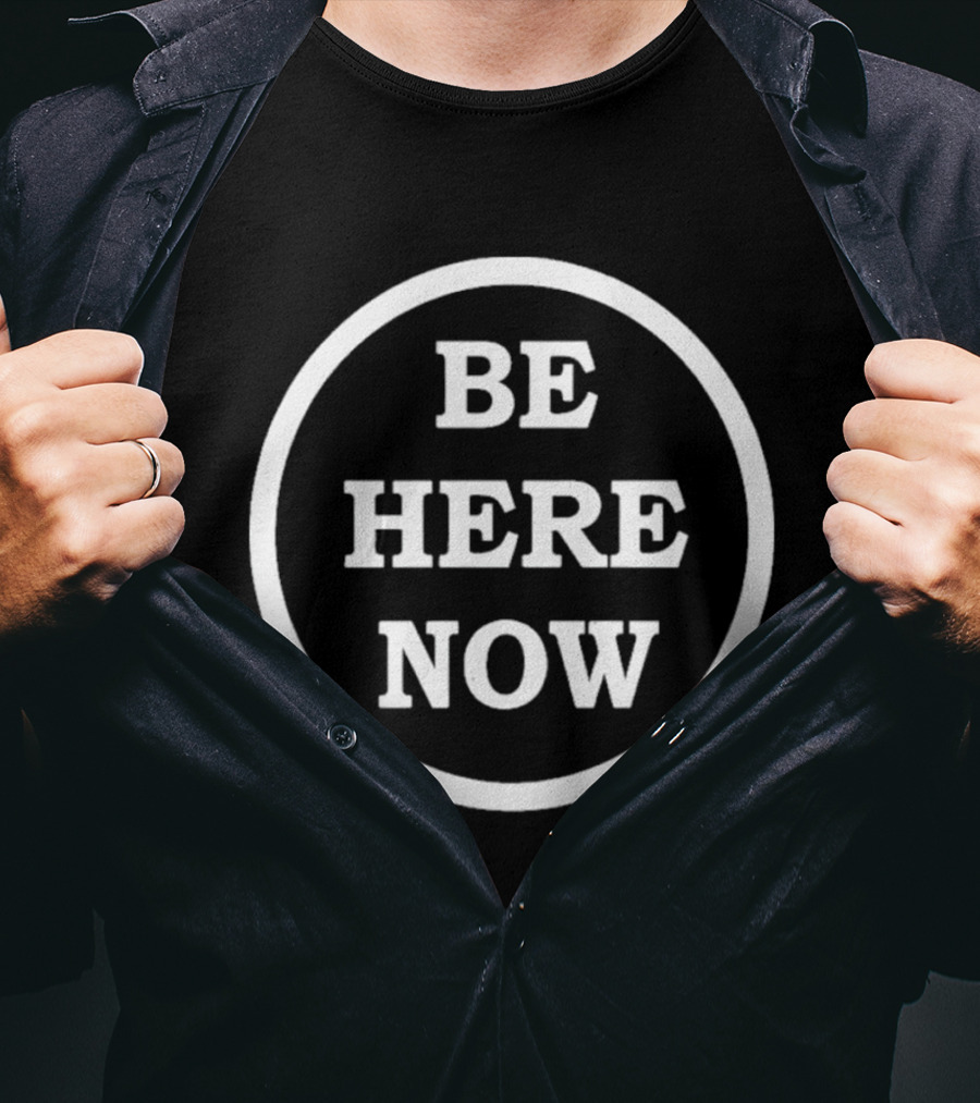 Anwar Hadid Be Here Now Circle T-Shirt