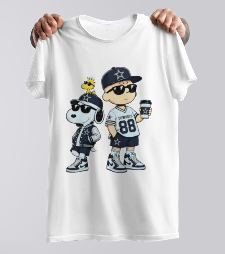 Snoopy Charlie Brown Cowboys 88 Football Fan Gear T-Shirt