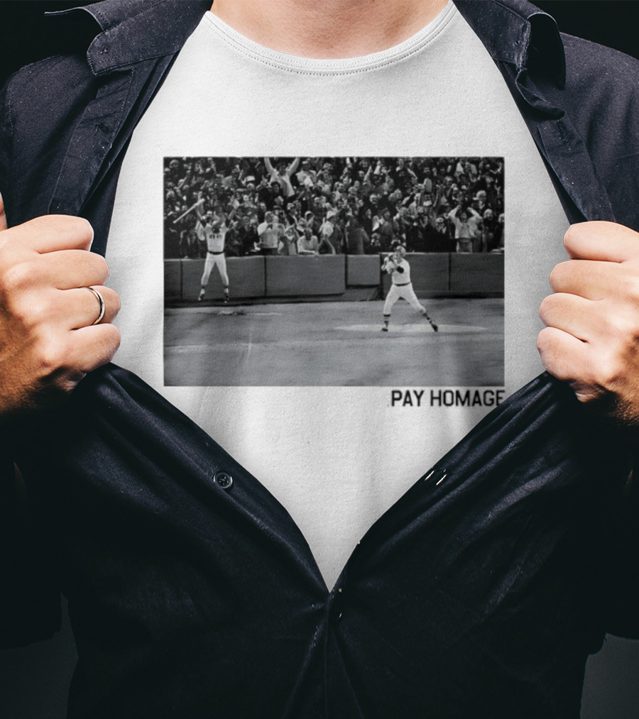 Carlton Fisk Boston Red Sox Baseball Pay Homage Moment Iconic Celebration T-Shirt