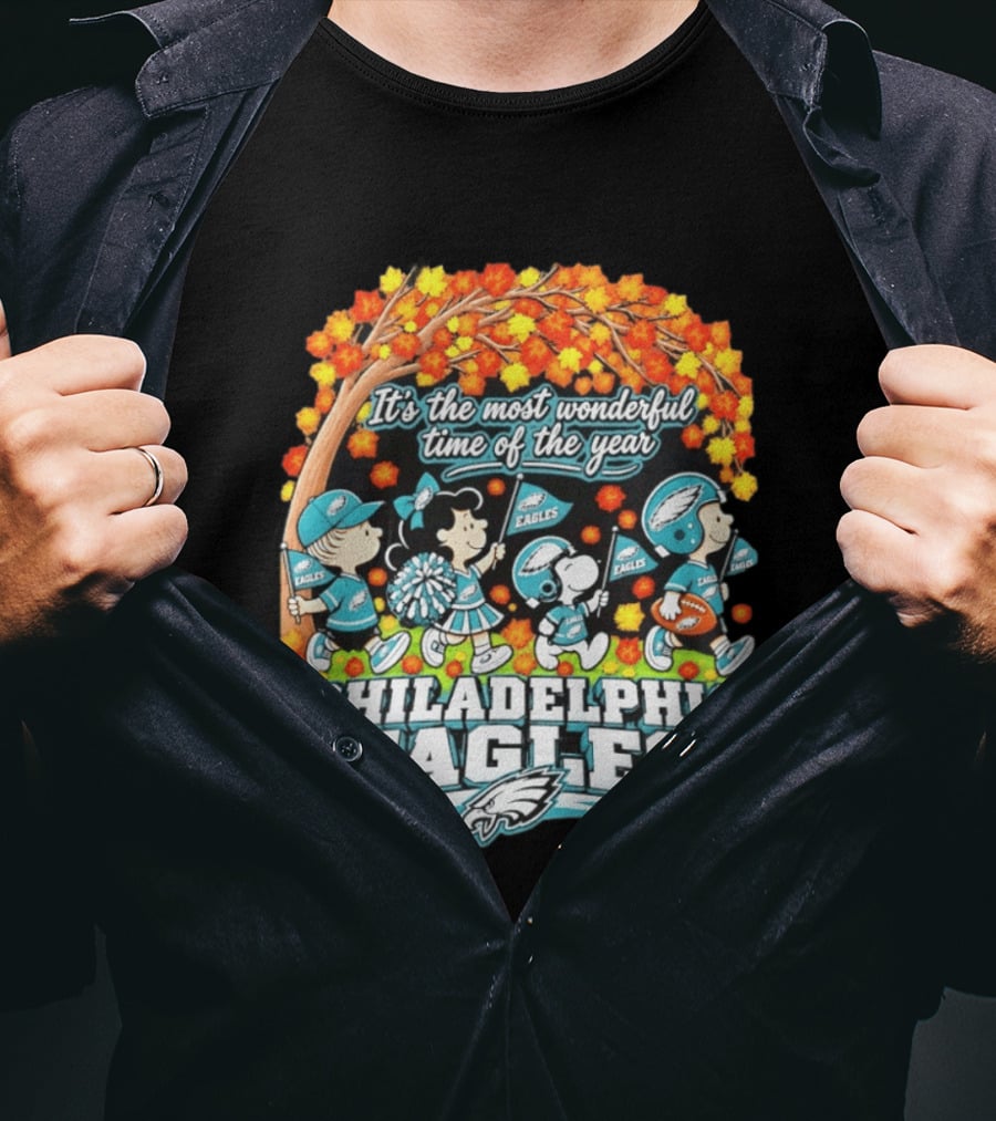 Philadelphia Eagles Peanuts Characters Autumn It's The Most Wonderful Time Of The Year T-Shirt