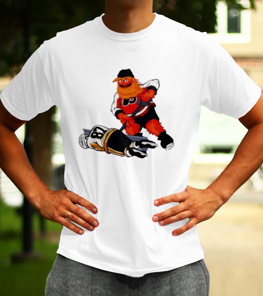 Philadelphia Flyers Gritty Shovelin' Cartoon With Hockey Rivalry Scene T-Shirt