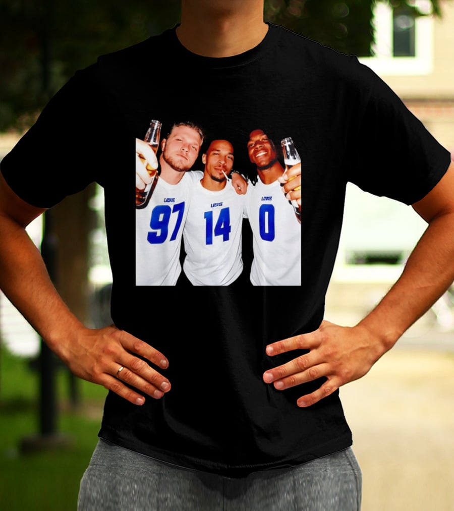 Detroit Lions Aidan Hutchinson Amon Ra St. Brown Jahmyr Gibbs Holding Beer Bottles Smoking Celebration T-Shirt