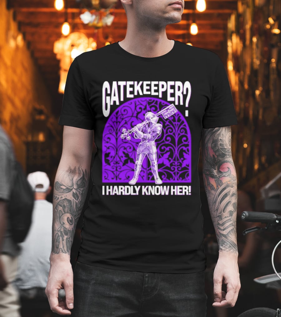 Gatekeeper I Hardly Know Her Knight In Armor Key Sword Purple T-Shirt