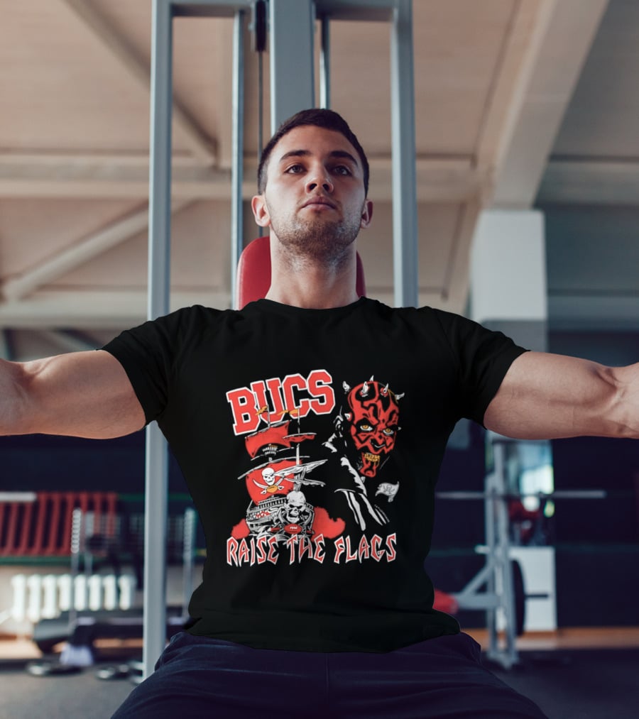 Bucs Darth Maul Raise The Flags Tampa Bay Buccaneers Star Wars T-Shirt